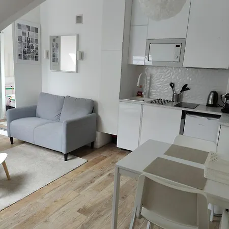 Saint Lazare Apartamento *